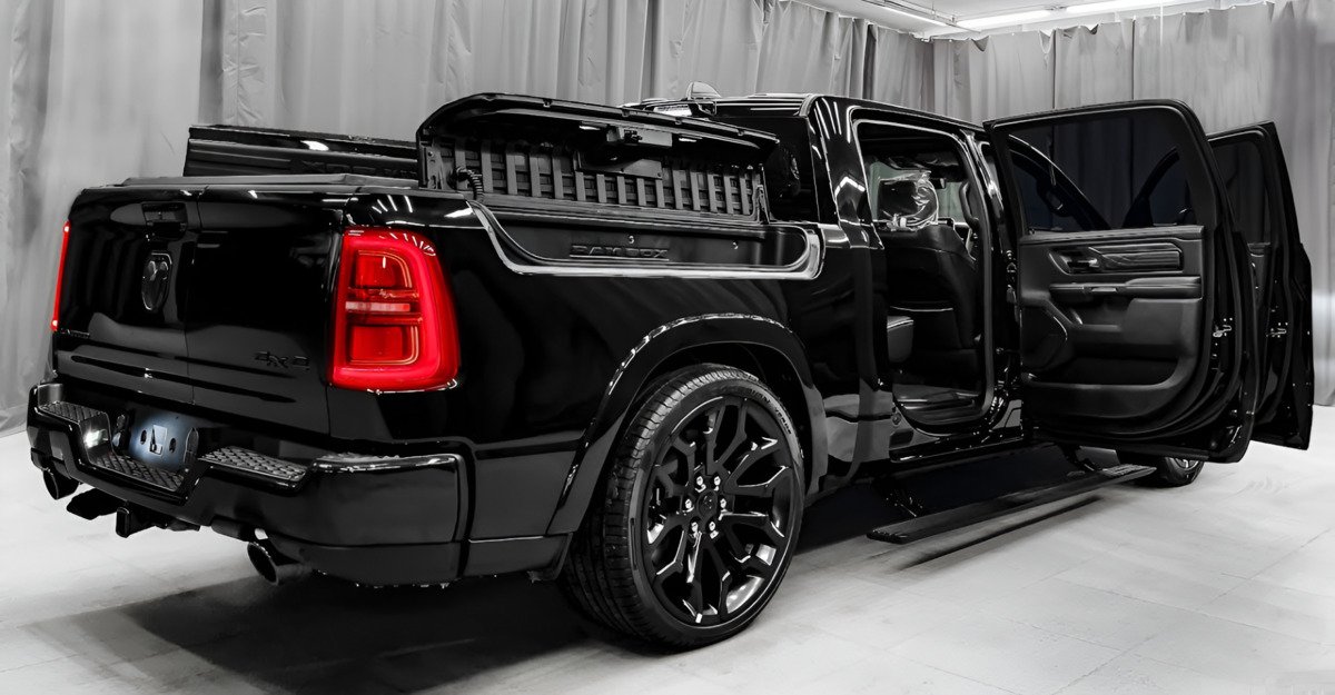 New 2025 Dodge RAM 1500